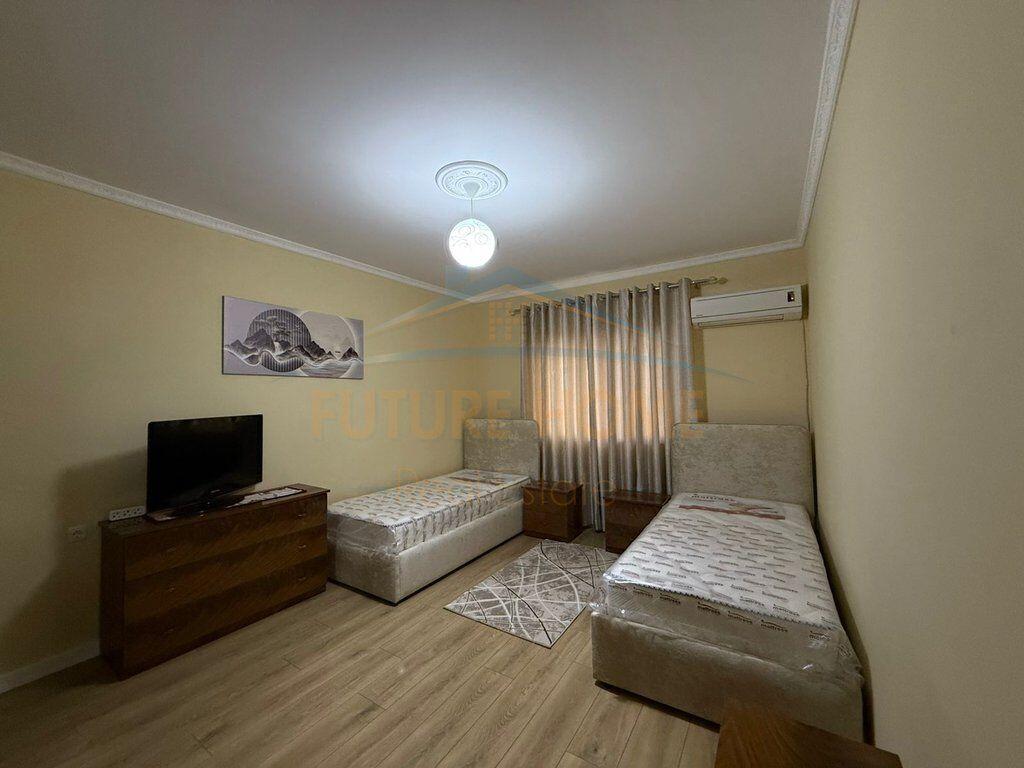 In vendita, Appartamento 2+1, Scuola "1 Maggio" Alidemi, Tirana