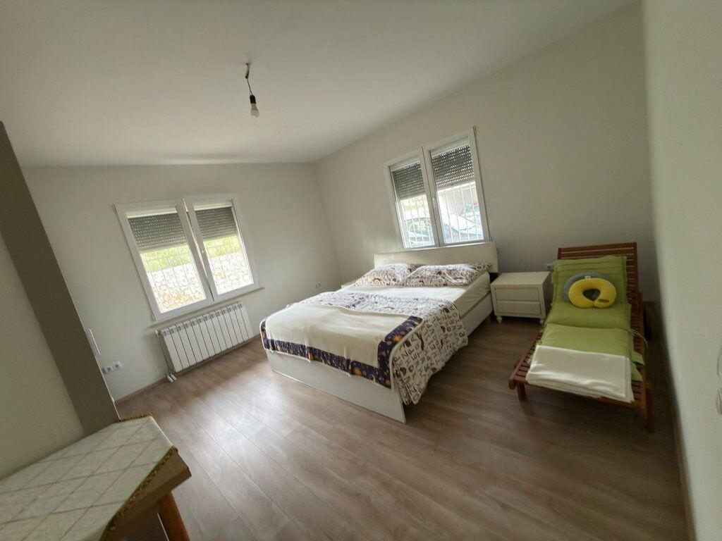 In vendita, Villa su 2 piani, Preze, Tirana.