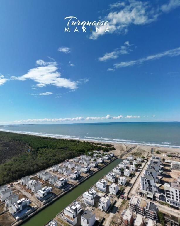 ✨Villa di Lusso in Vendita | 📍Turquoise Marina, Baia di Lalëz