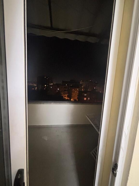 Apartament 1+1, Amerikan 2!