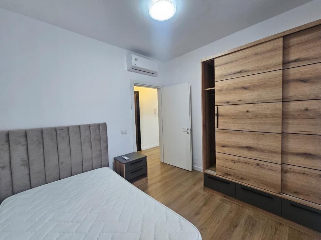 Apartament 3+1 me qira tek Fusha e Aviacionit!