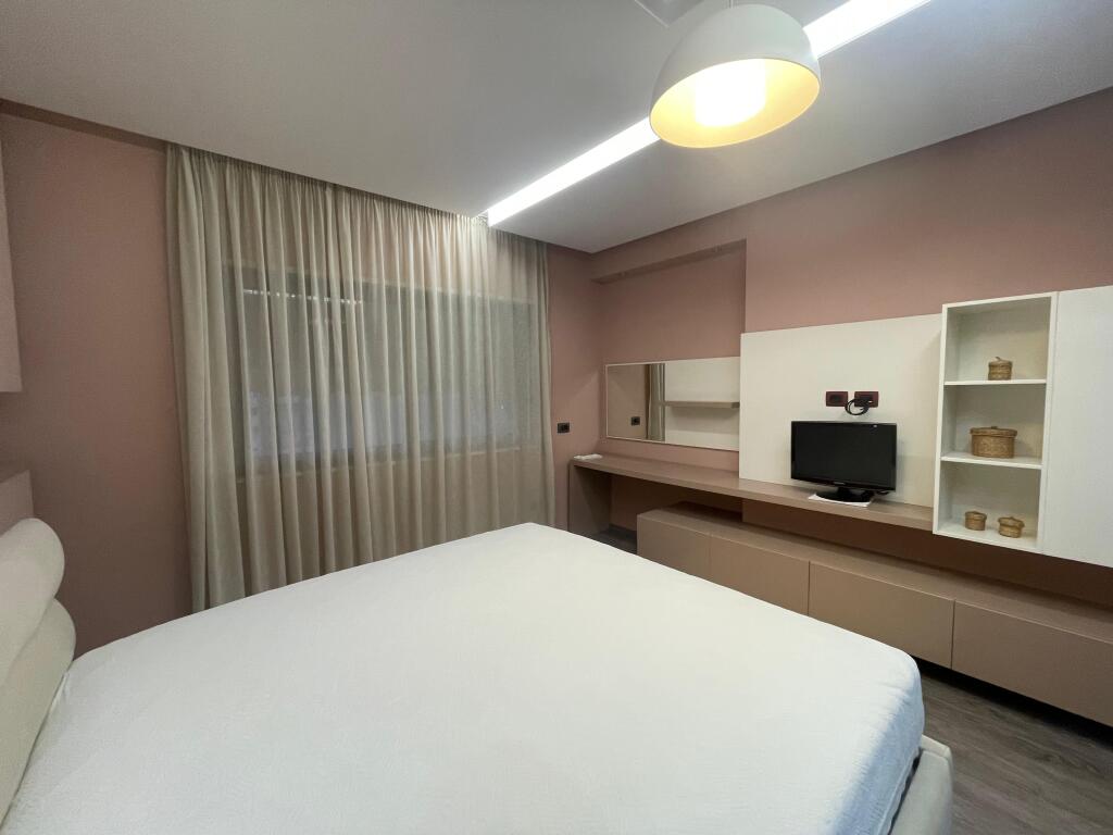 AFFITTASI APPARTAMENTO 2+1 IN VIA KOSOVARËVE !!