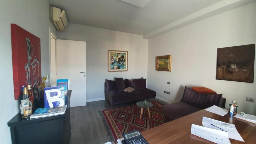 Office for rent at Hilton !