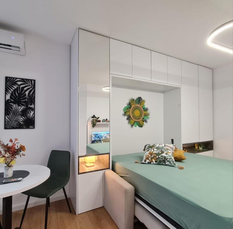 In vendita🔥  Appartamento / Home studio   Kodra e Diellit; Big Marketi