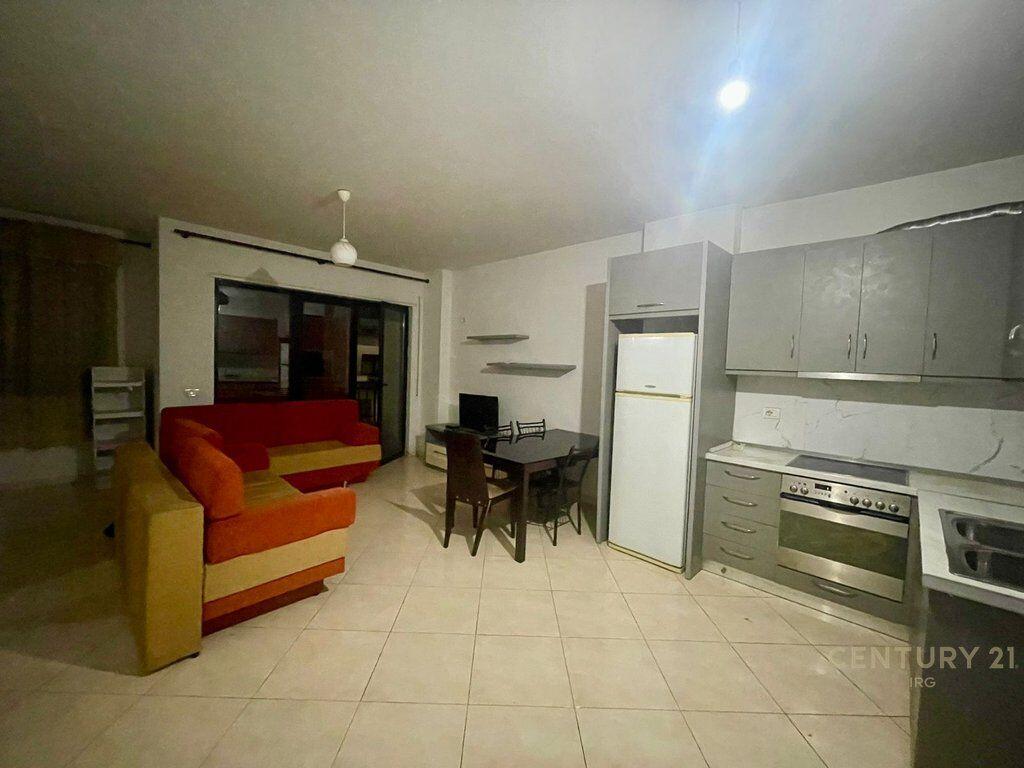 Apartament 2+1 në shitje – Astir, pranë Well