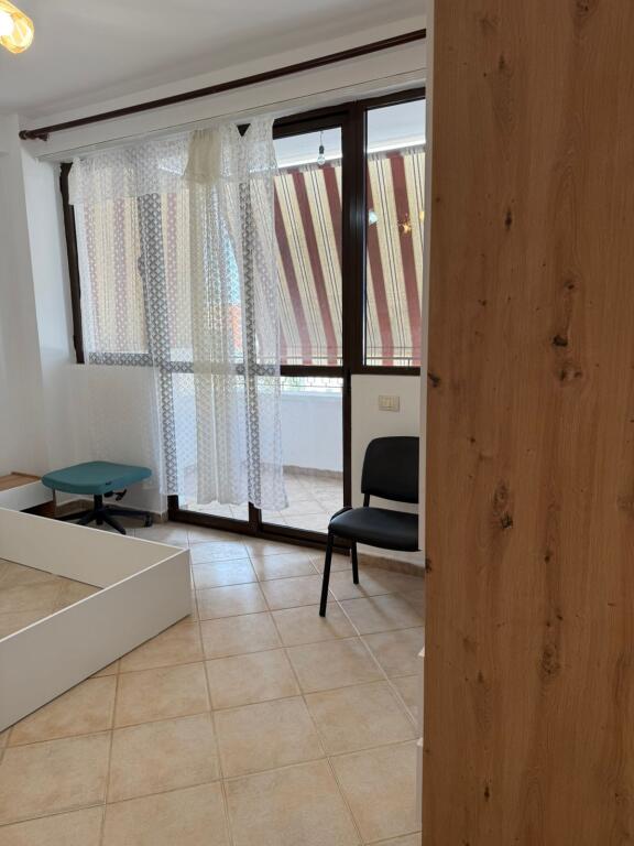 Apartament 1+1 me qira ne rrugen e Elbasanit