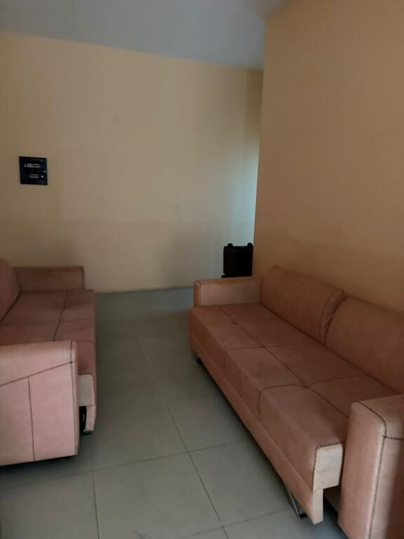 Locale in vendita o affitto 172 mq (dietro l'Ambasciata Americana )