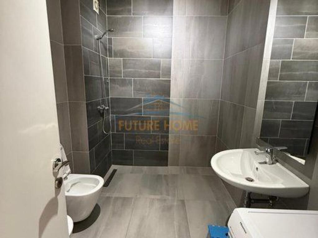 In vendita, Appartamento 2+1+2, Nuovo Anello, Tirana.