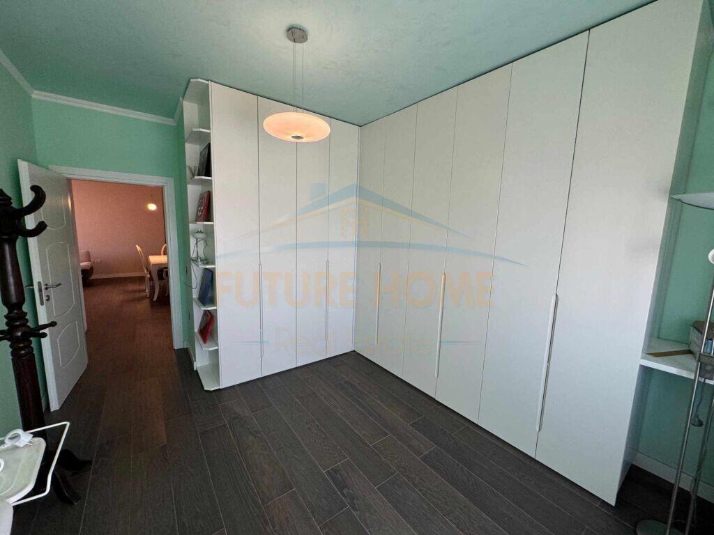 Rent 2+1+2 Zoological Garden . Price 900 Euro