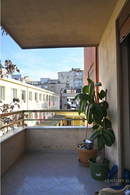 Apartament për Shitje në Rrugën e Kavajës 324,000 € Sip. Totale  127m2