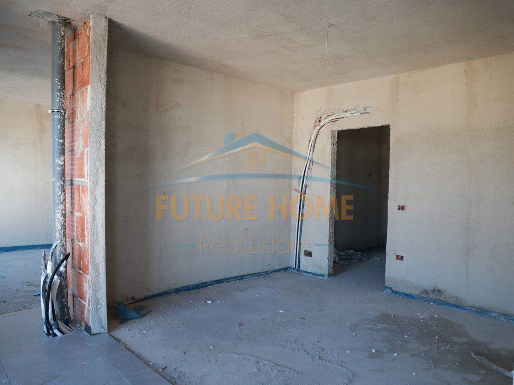 In vendita, Appartamento 2+1+2, White Tower Residence, Komuna e Parisit.