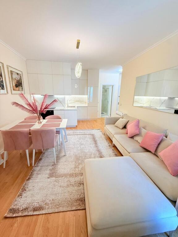Luxury 2+1 apartment on Kosovareve street
