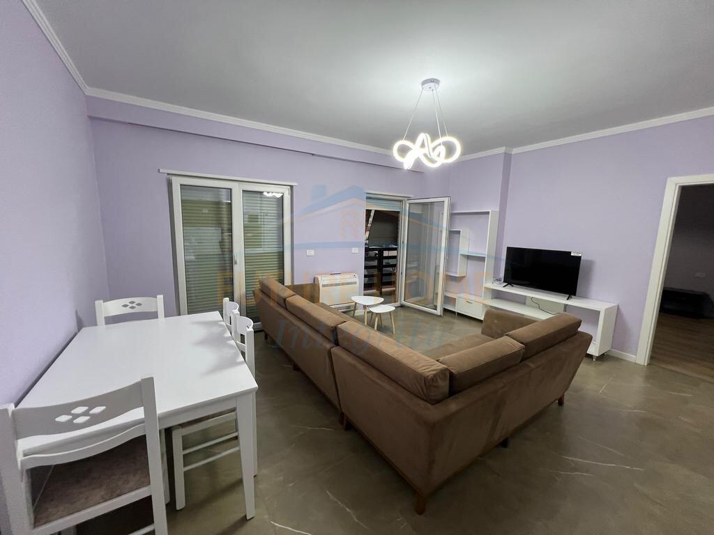 APPARTAMENTO 1+1 IN AFFITTO + POSTO AUTO – SELVIA, TIRANA