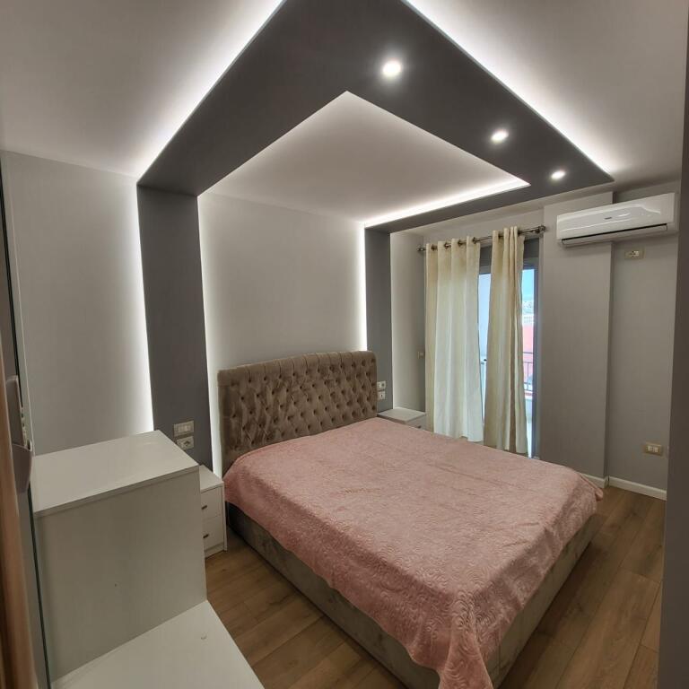 🏡 Apartament 1+1 me Qira – Liqeni i Thatë 📍