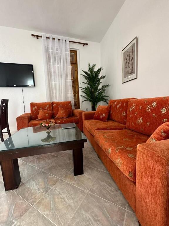 Apartment 1+1 for long-term rent, Muradie Vlore, 280€/month, Near the Clock!