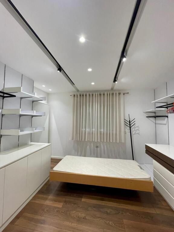 Apartment 2+1 plus parking space for rent