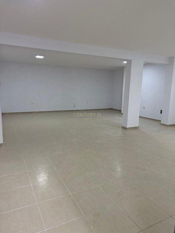 Negozio in affitto 90 m² al Giardino Botanico, Tirana!!