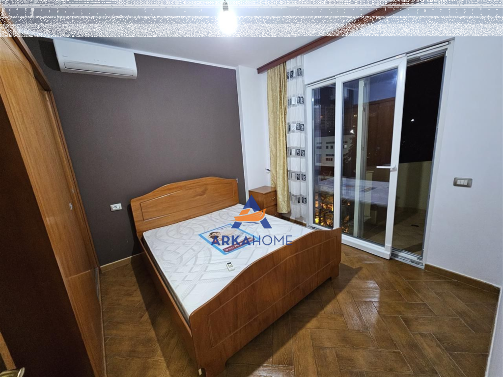AFFITTASI APPARTAMENTO 3+1+BALCONE "VIA DRITAN HOXHA, LAPRAKE" 80000 LEKE