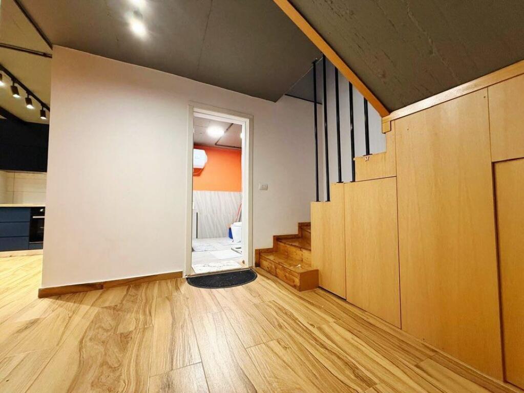 OSPEDALE AMERICANO 3, GOLDEN PARK  Piano 1 e 2 residenziale  Vendiamo super appartamento duplex  2+1.