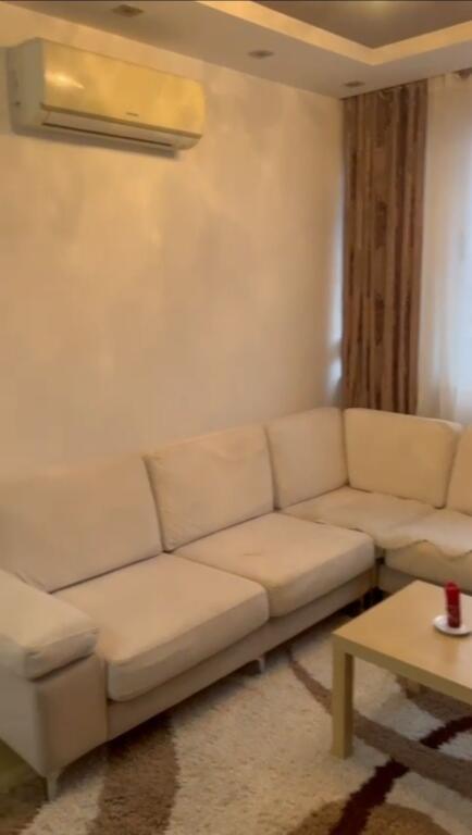 Appartamento 2+1+1 bagno +2 balconi in affitto in Ali Dem Via "Idriz Dollaku"