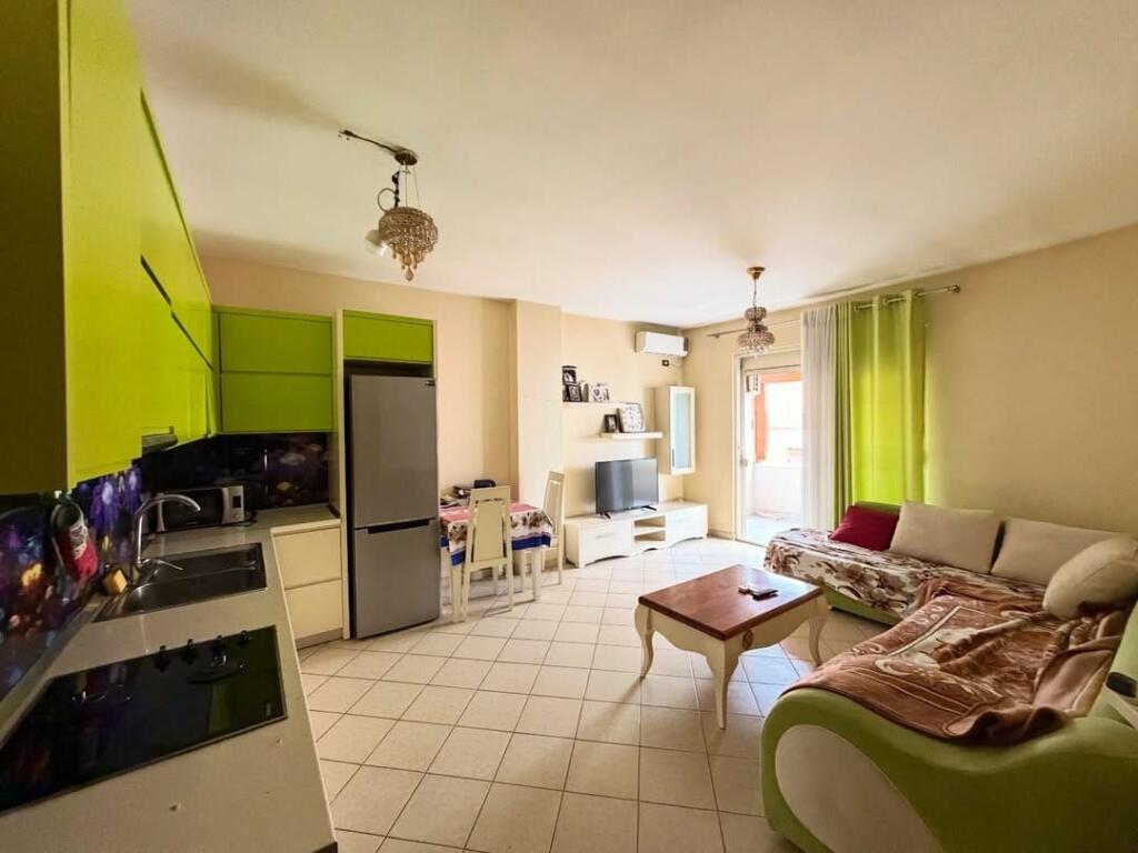 𝐒𝐇𝐈𝐓𝐄𝐓 𝟐+𝟏 𝐀𝐒𝐓𝐈𝐑 Apartament 2+1 per shitje