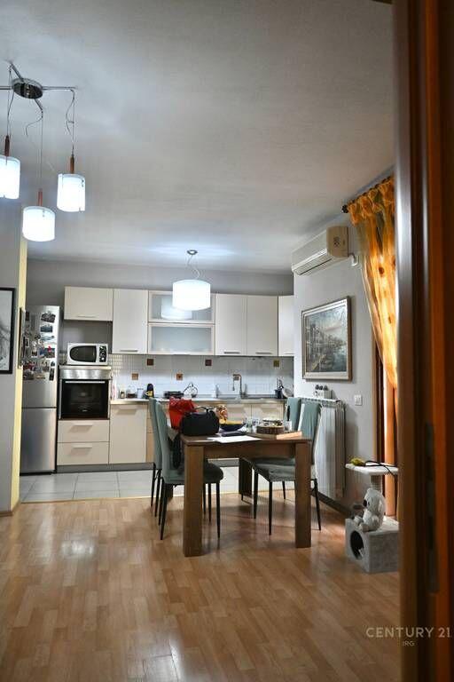 Apartament për Shitje në Rrugën e Kavajës 324,000 € Sip. Totale  127m2