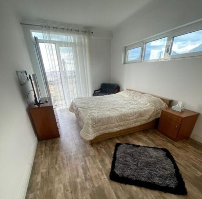 Vendiamo una villa vicino al Lago Farka!