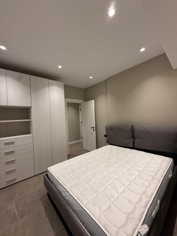 🏠APARTAMENT 2+1+2+POST PARKIMI ME QIRA 📍AMBASADOR 3 ✨Arreduar me arkitekt 💶Çmimi: 2200€