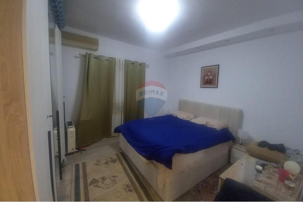 Shitet Vile ne Qender te Tiranes