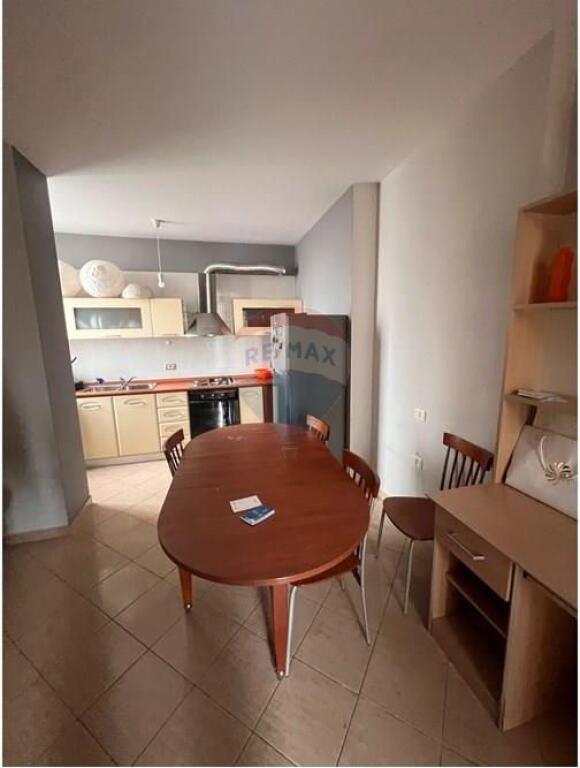 Apartament - Për Qira - Selvia, Tiranë 550 milek