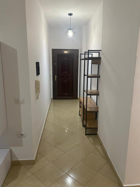 Appartamento 1+1 Affitto a lungo termine, Vicino Bar Caffè MOTTA, Vlora 300€/mese