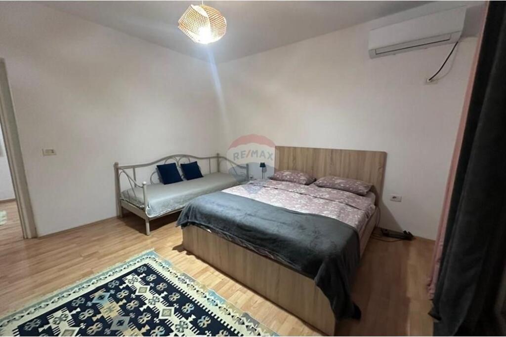 Appartamento - In Affitto - Piazza Skenderbej