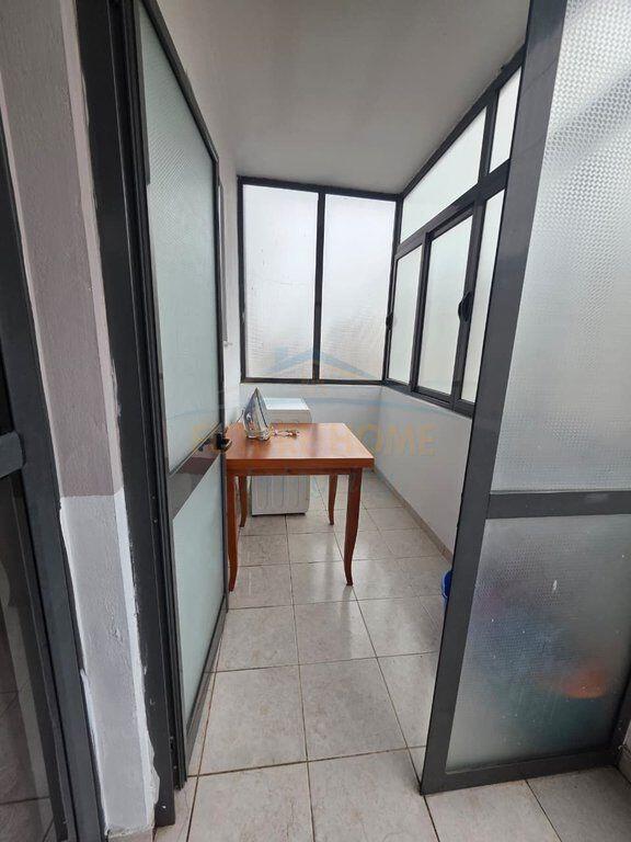 Affitto, Appartamento 2+1, Unaza e Re, Tirana.