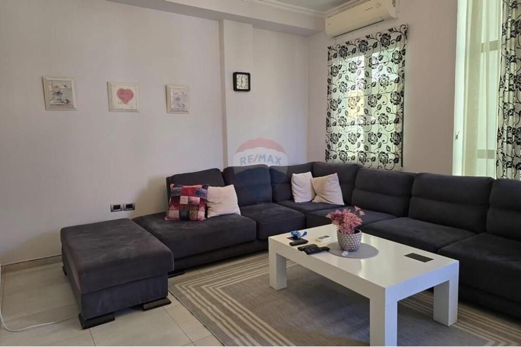 -----------Apartment for rent living room + kitchen and two bathrooms near the Botanical Garden