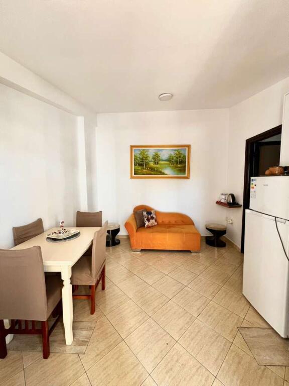 Apartament 1+1 me Qera, Pamje Deti, (Perfshire Drita, Uji, Internet)  