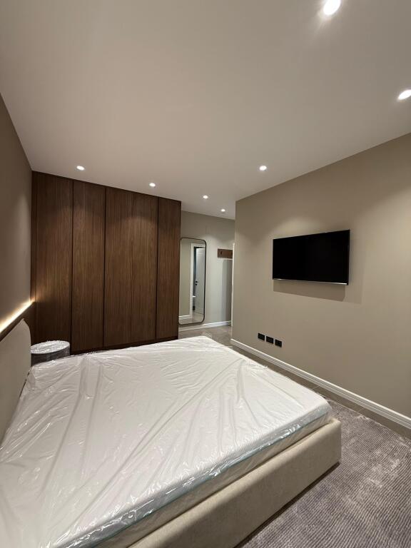 🏠APARTAMENT 2+1+2+POST PARKIMI ME QIRA 📍AMBASADOR 3 ✨Arreduar me arkitekt 💶Çmimi: 2200€