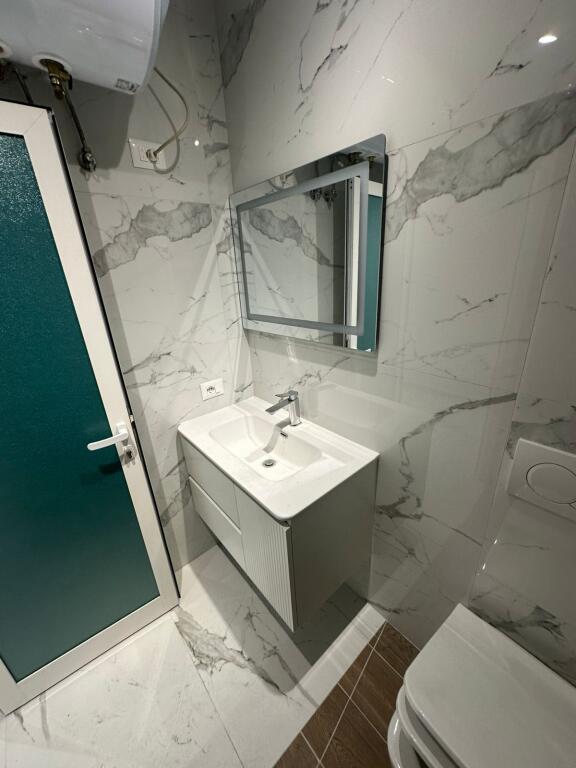 🏡 Appartamento 1+1 in Affitto – Sottopassaggio della Comune di Parigi    