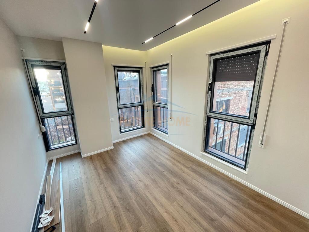 For sale, 2+1 Apartment, Pazari i Ri, Qemal Stafa Street Tirana.