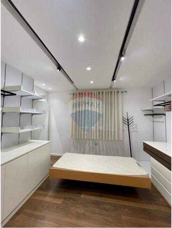 APARTAMENT 2+1 PLUS PARKIM TE KOMPLEKSI PANORAMA!