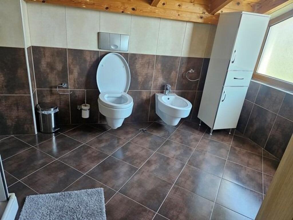 🏡 Three-Storey Villa for Rent on Vilave Street near Teg