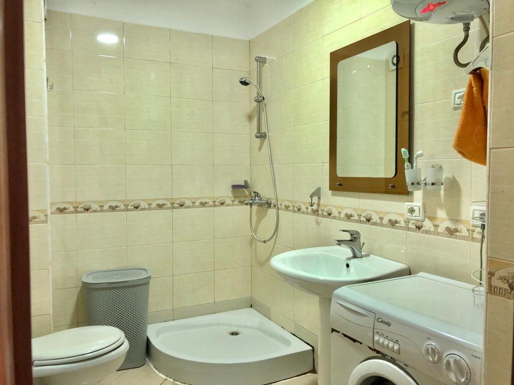 🏢 Jepet me qira: Apartament 1+1 – Rruga Mine Peza, pranë Prokurorisë