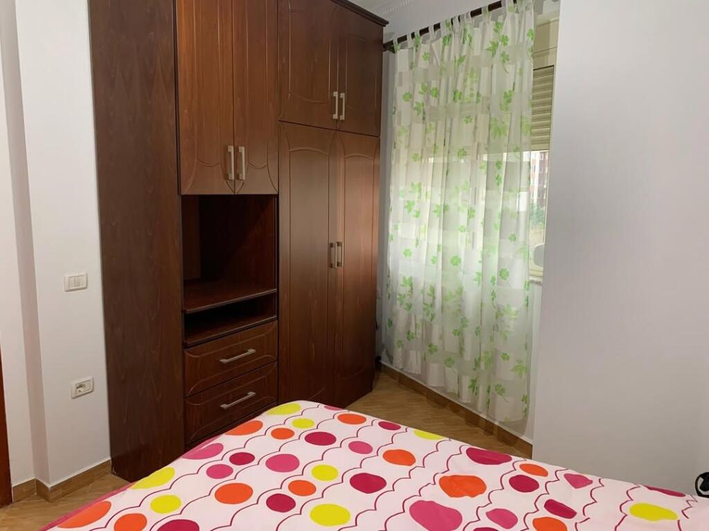 𝐐𝐔𝐀𝐃𝐑𝐎 2+1 𝐅𝐑𝐄𝐒𝐊 Appartamento 2+1 in affitto.