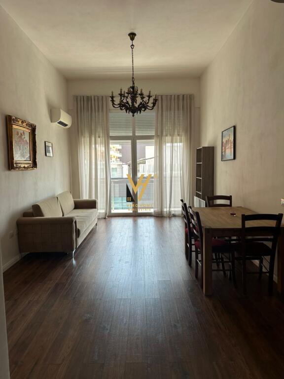 AFFITTASI APPARTAMENTO 2+1+2+BLK A ZOGU I ZI 750 EURO