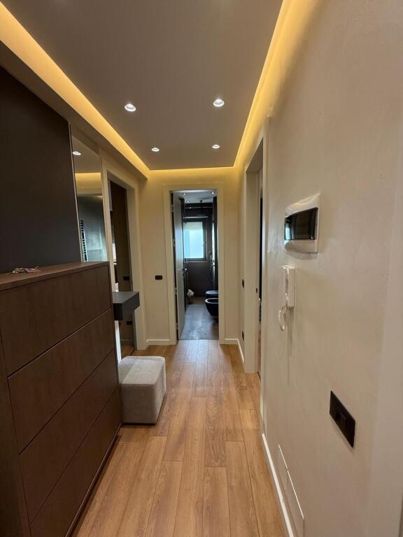 Apartment 2+1+parking for rent on Durres Street