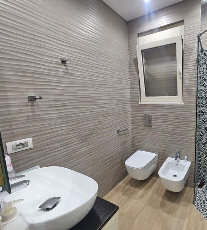 APARTAMENT 2+1 PER SHITJE TEK FRESKU