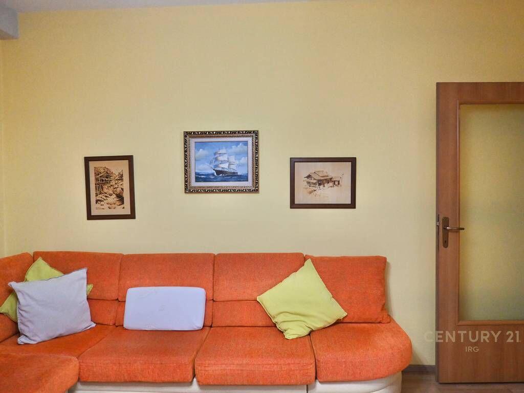 Apartament për Shitje në Rrugën e Kavajës 324,000 € Sip. Totale  127m2