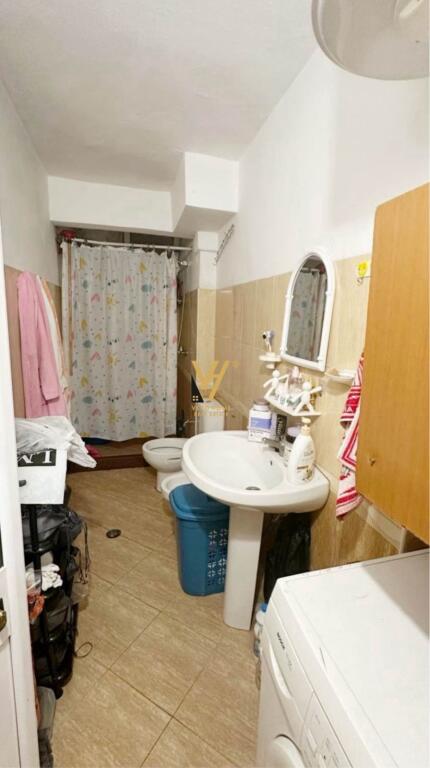 AFFITTASI APPARTAMENTO 1+1 IN CENTRO 45.000 LEKE