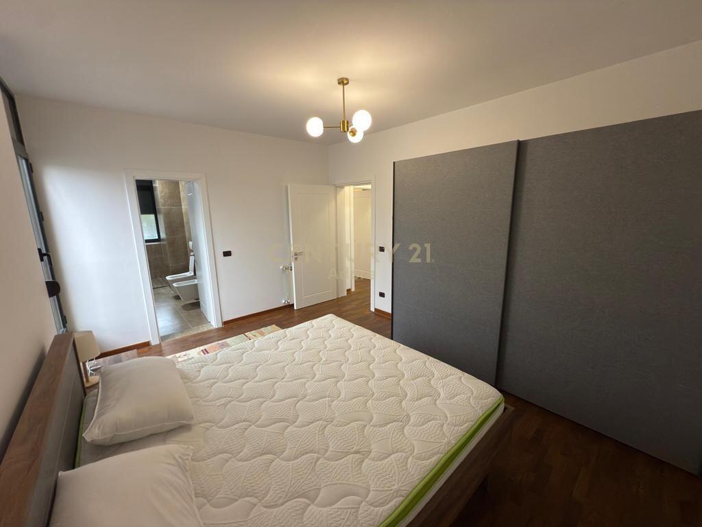 Apartament 2+1+2 me Qira – Pranë Kompleksit NOBIS