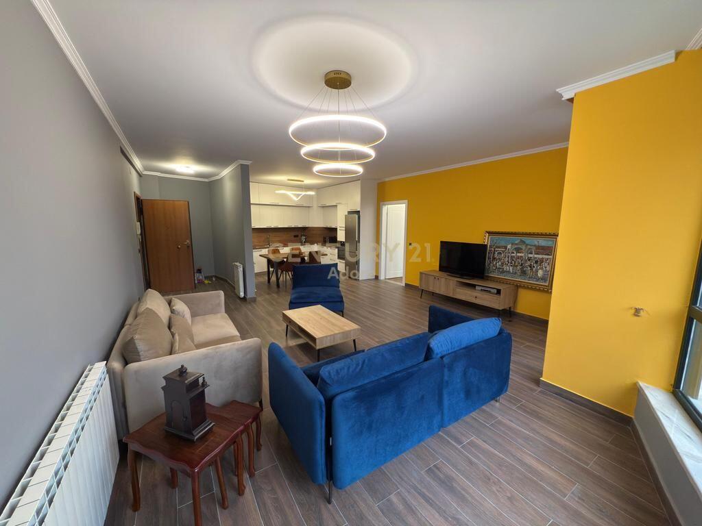Apartament 2+1+2 me Qira – Pranë Kompleksit NOBIS
