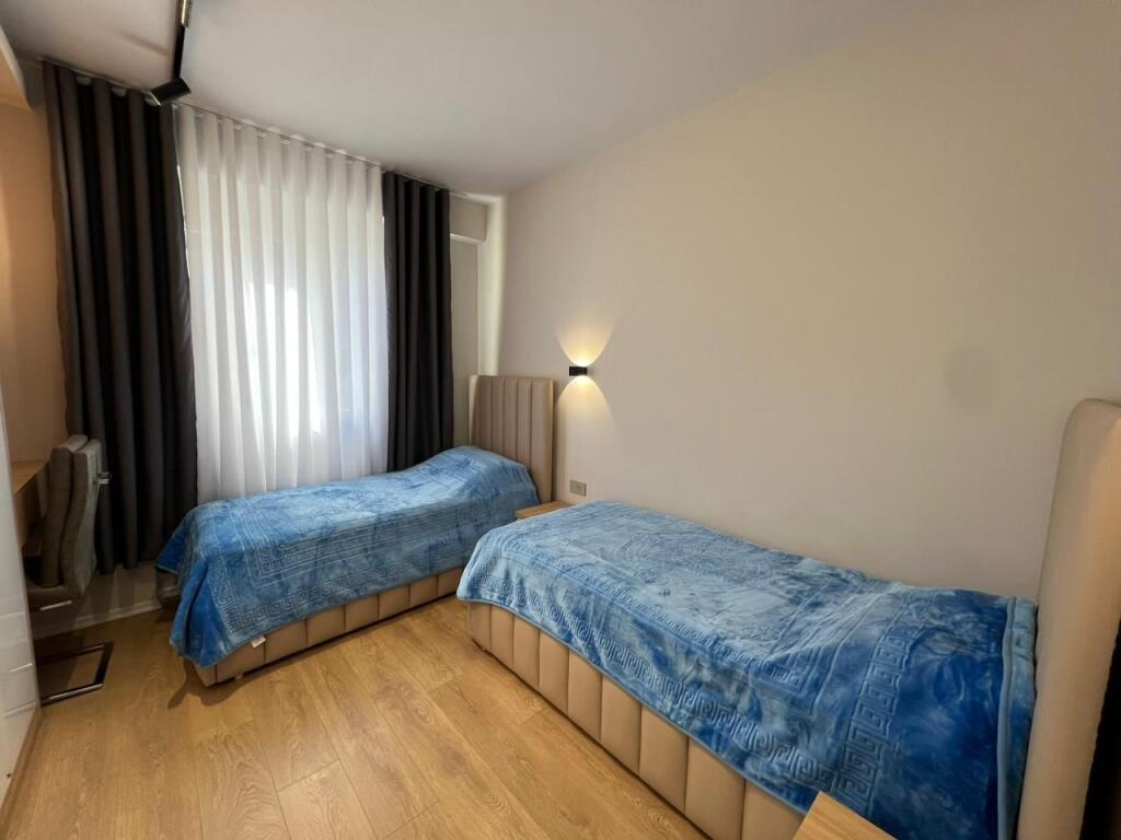 APARTAMENT 2+1+2 PËR QERA TEK LIQENI THATE!
